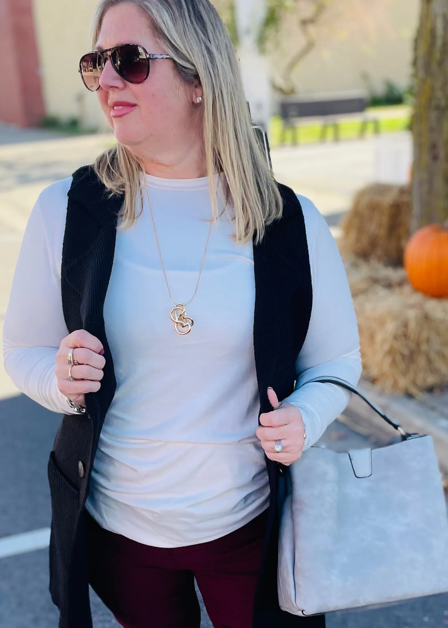 Black Sleeveless Long Sweater Vest
