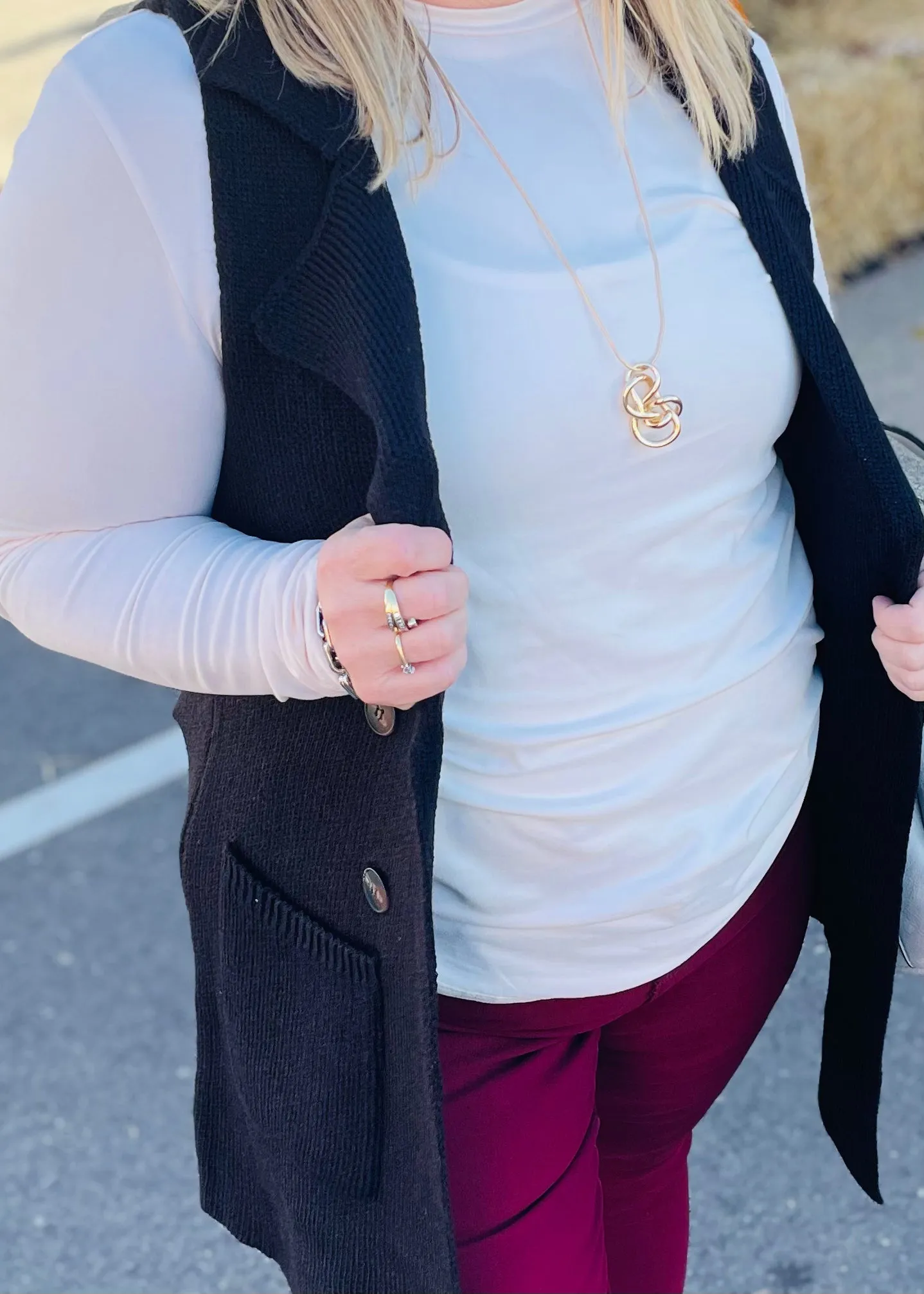 Black Sleeveless Long Sweater Vest