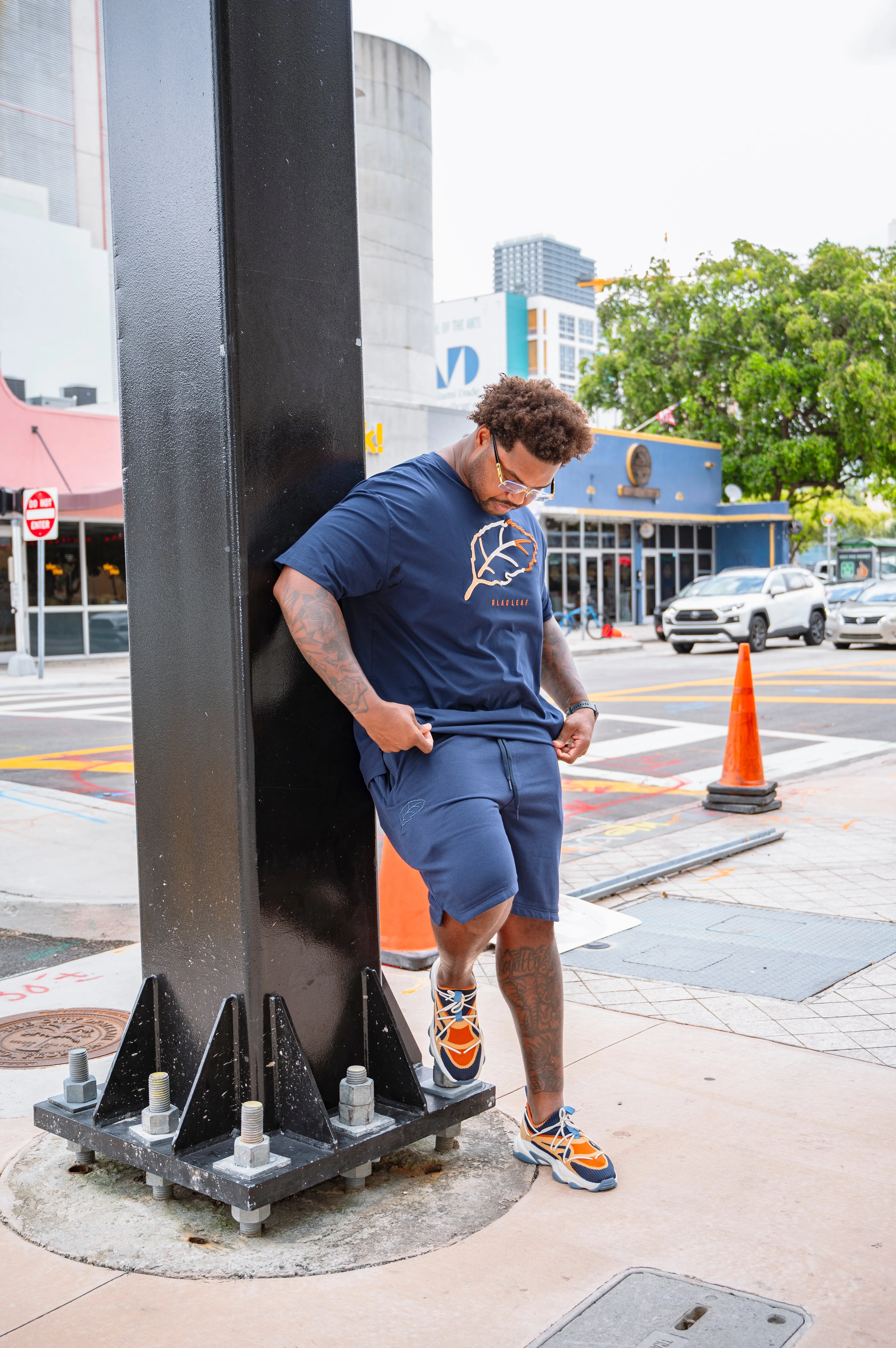Essential Navy Classic Leaf Shorts