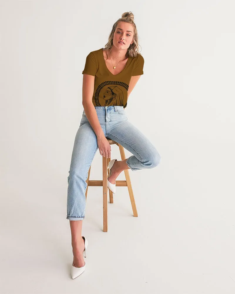 Queen V-Neck Tee