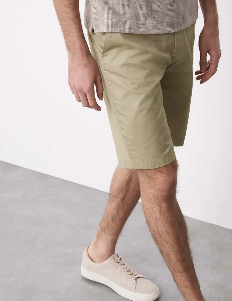Regular Fit Super Lightweight Chino Shorts